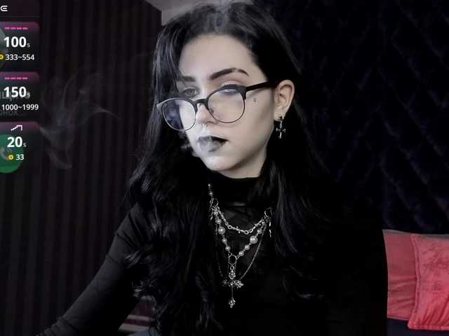 JuicyJess's BongaCams show and profile