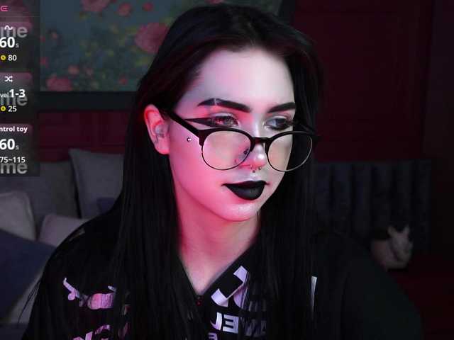 JuicyJess's BongaCams show and profile