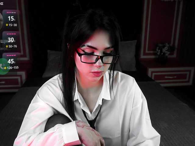 JuicyJess's BongaCams show and profile