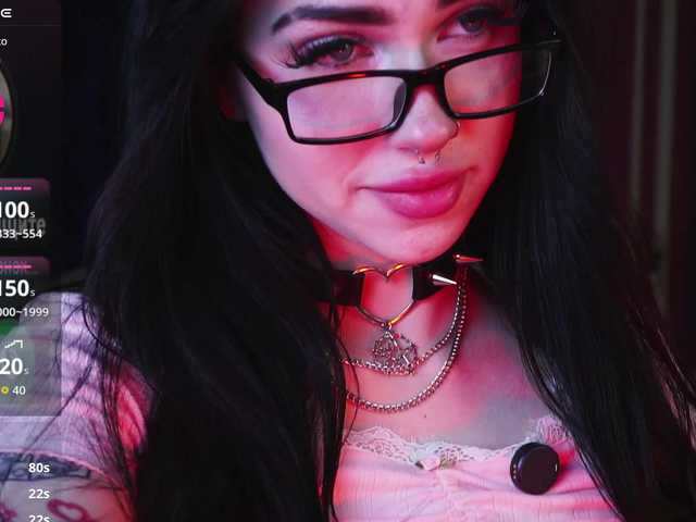 JuicyJess's BongaCams show and profile