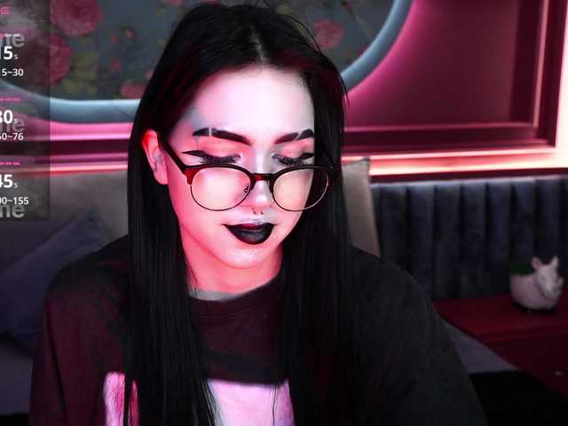 JuicyJess's BongaCams show and profile