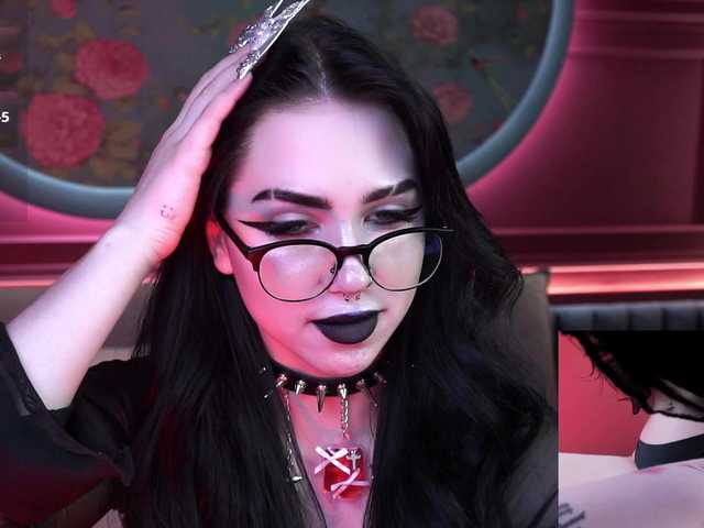 стрип от JuicyJess