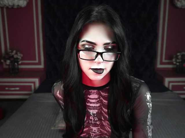 JuicyJess's BongaCams show and profile