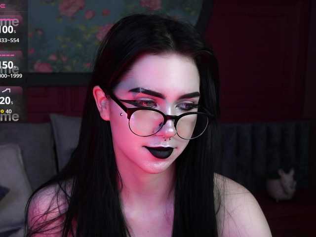 JuicyJess's BongaCams show and profile