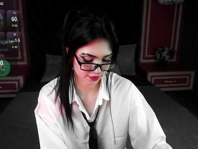 JuicyJess's BongaCams show and profile