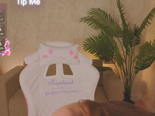 Kiana-White Porn Show