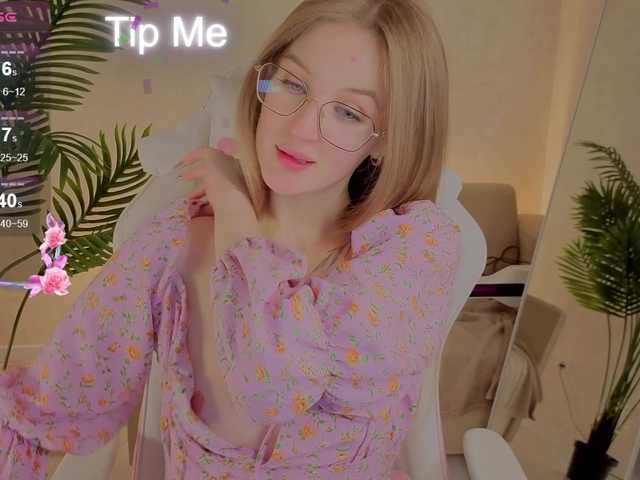  Kiana-White chat room