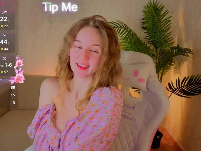 Kiana-White's BongaCams show and profile