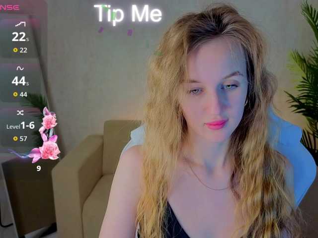 Kiana-White's BongaCams show and profile