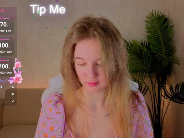 Kiana-White's BongaCams show and profile