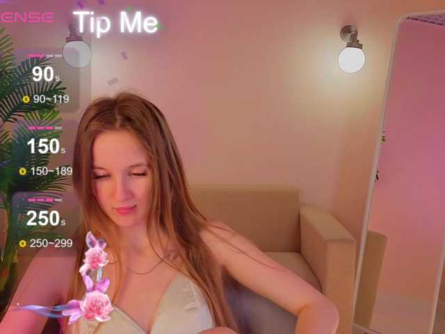 Kiana-White from BongaCams