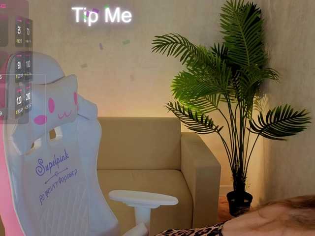 Kiana-White's BongaCams show and profile