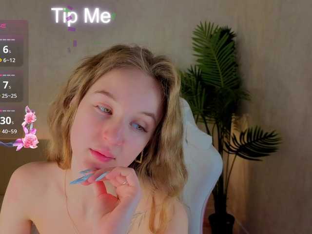 Kiana-White live cam