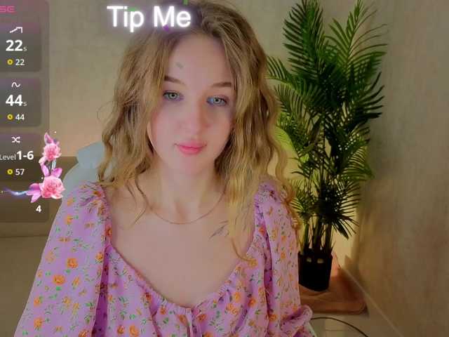 Kiana-White from BongaCams is Freechat