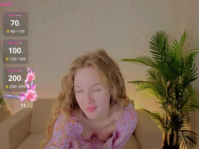 Kiana-White's BongaCams show and profile