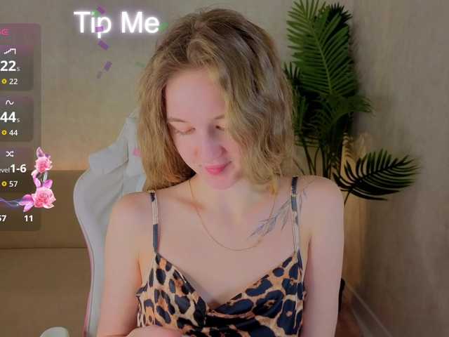 Kiana-White's BongaCams show and profile