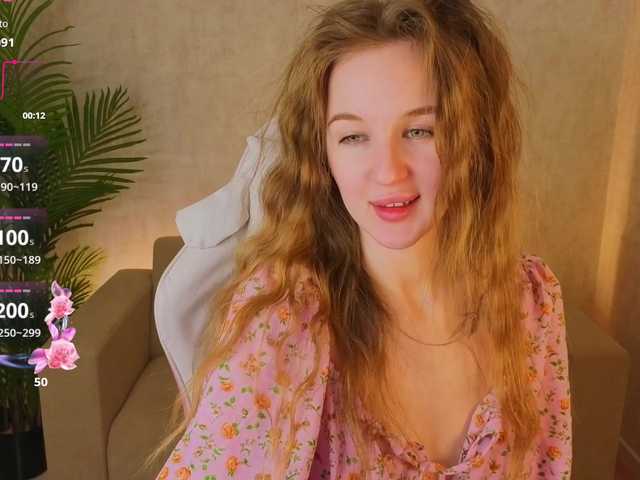 Kiana-White's BongaCams show and profile