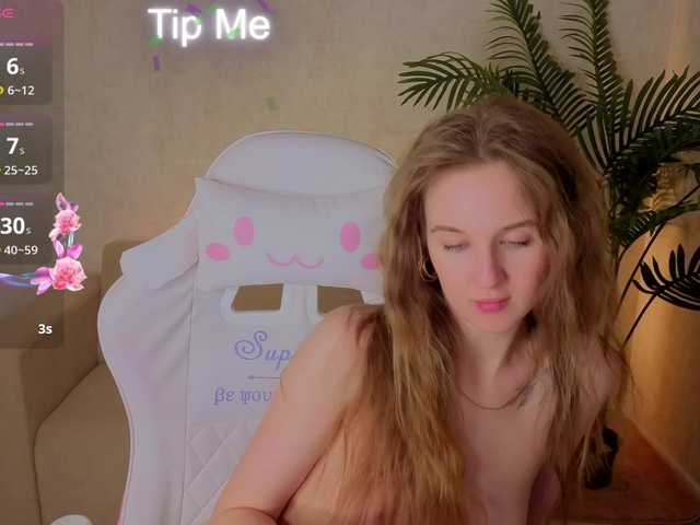 Kiana-White's BongaCams show and profile