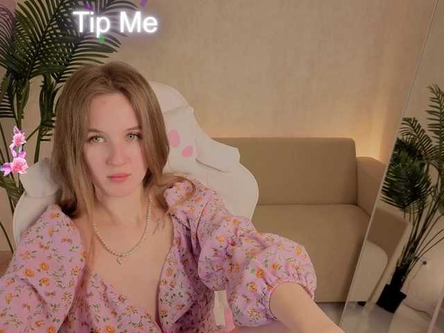  Kiana-White chat room