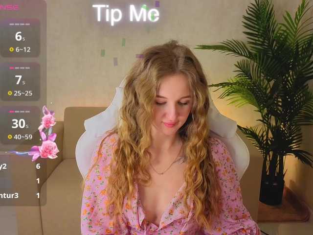 Kiana-White's BongaCams show and profile