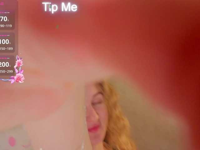 Kiana-White's BongaCams show and profile