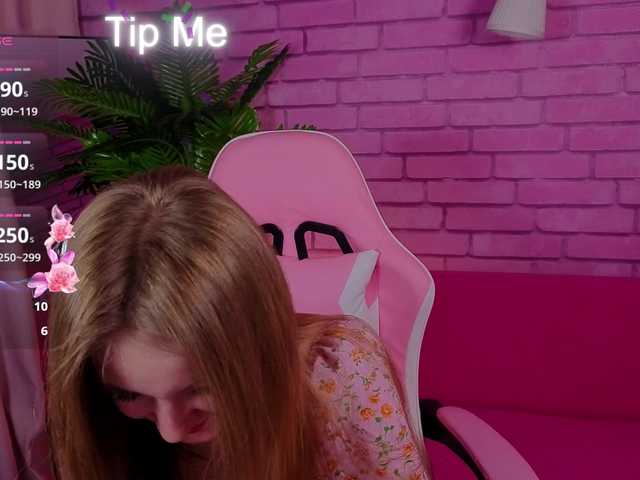 Kiana-White's BongaCams show and profile