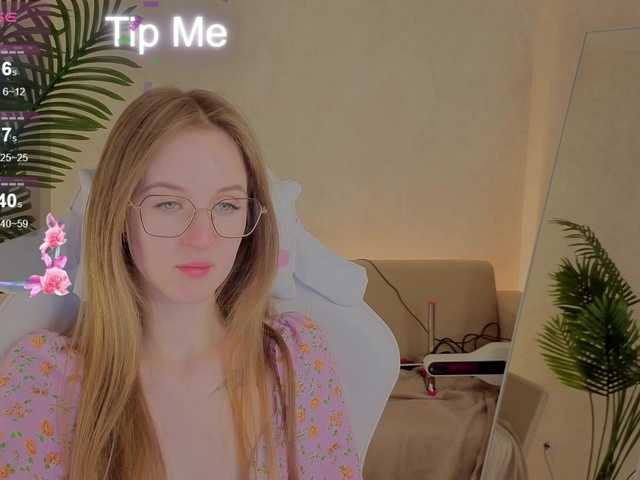  Kiana-White chat room