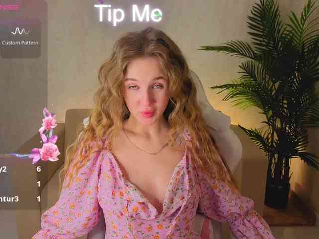 online nude webcam Kiana-White