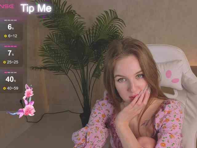 Kiana-White webcam
