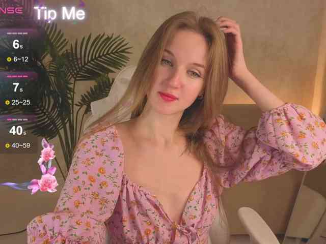 Kiana-White webcam