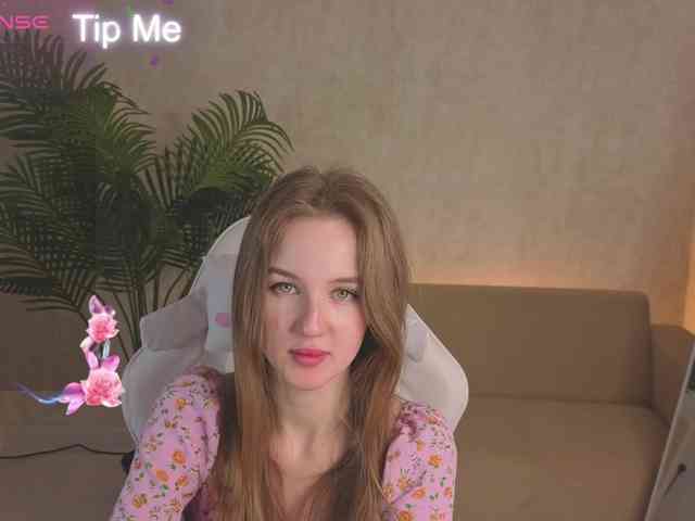 Kiana-White webcam