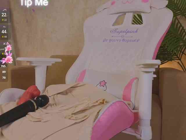 Kiana-White Kiana-White