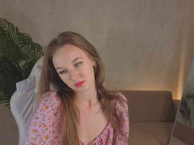 Kiana-White webcam