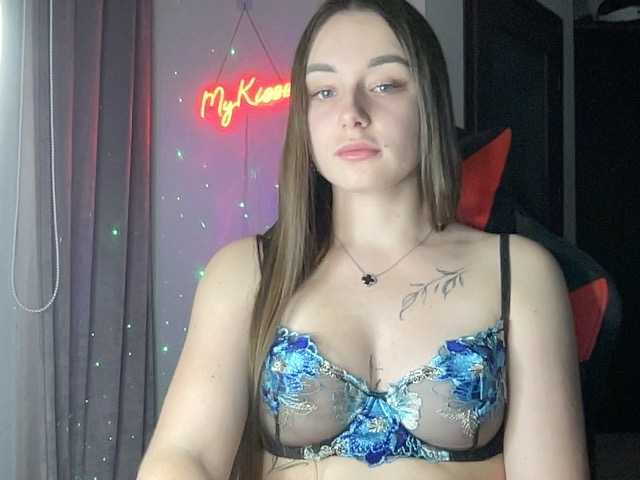  MyKisss chat room