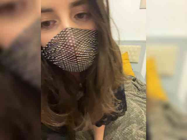 YebanutayaYa webcam