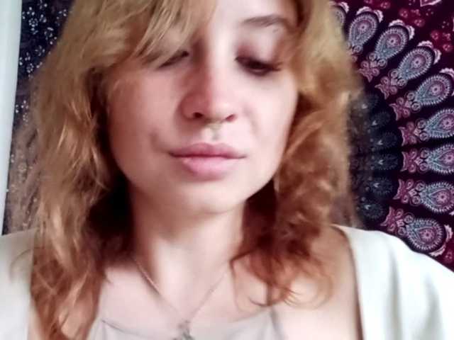 AdalynGlow webcam bongacams model stream image