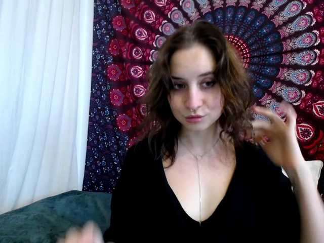 AdalynGlow's BongaCams show and profile