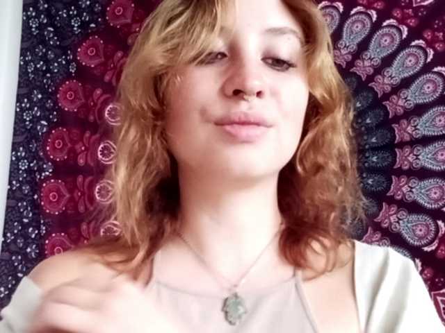 AdalynGlow webcam bongacams model stream image