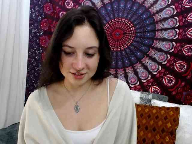 AdalynGlow webcam