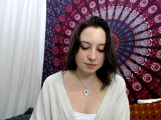 AdalynGlow webcam