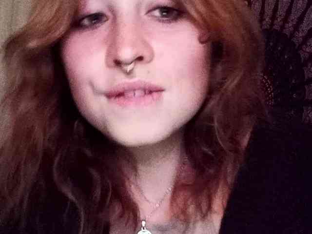 AdalynGlow webcam