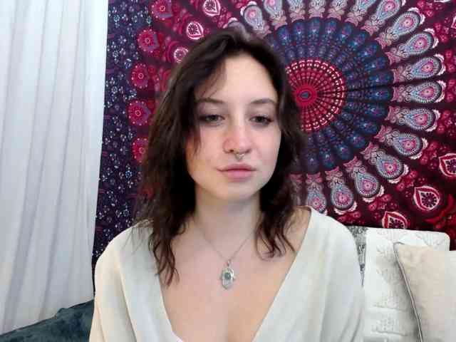 AdalynGlow webcam