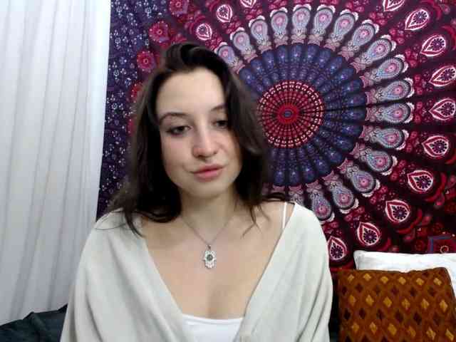 AdalynGlow webcam