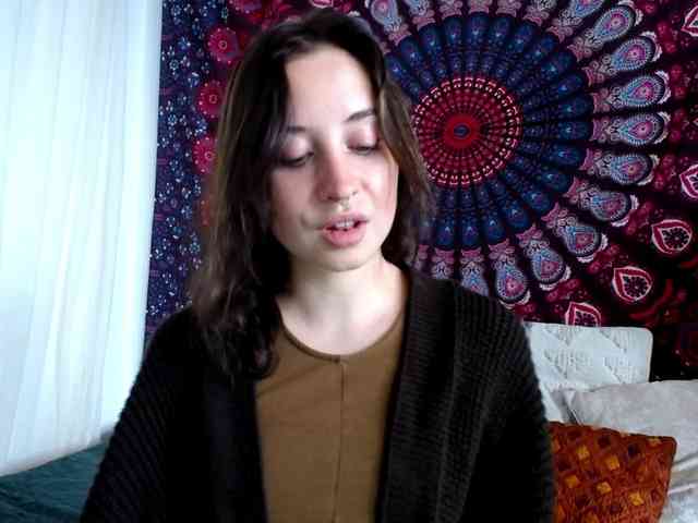 AdalynGlow webcam