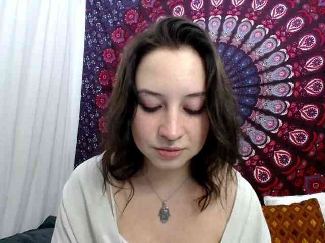 AdalynGlow webcam