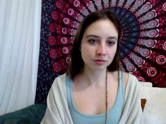 AdalynGlow webcam