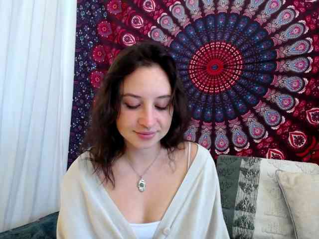 AdalynGlow webcam