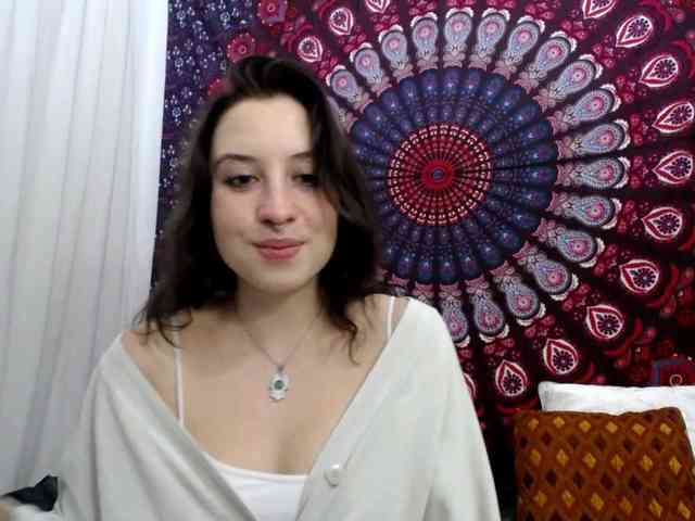 AdalynGlow webcam