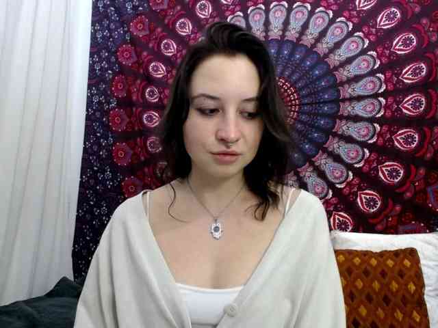AdalynGlow webcam