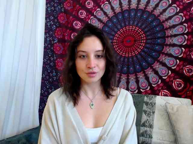AdalynGlow webcam